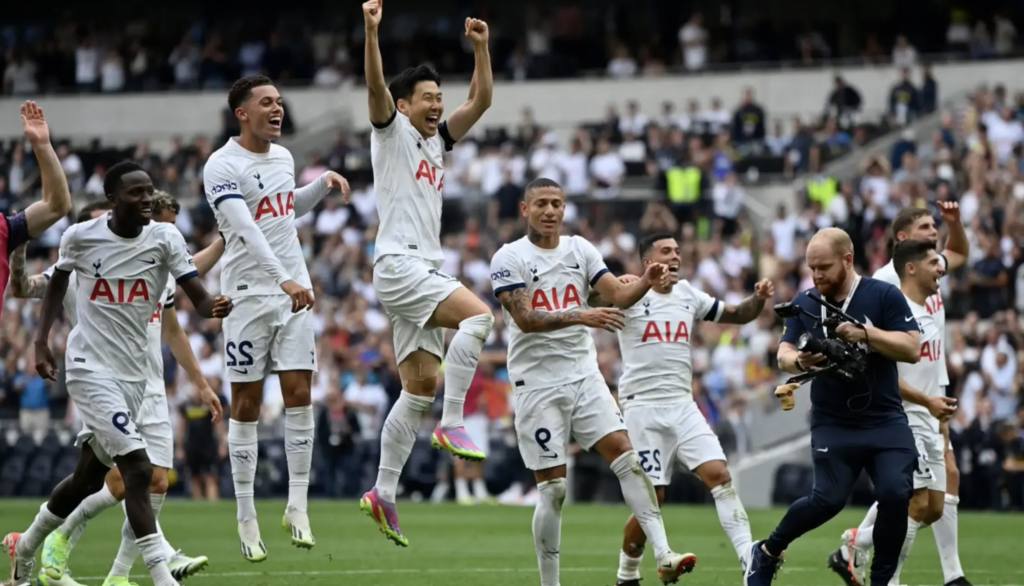 Tottenhem ikinci diviziona yüksələrək